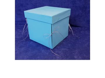 Pudełko urodzinowe  DIY
