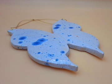 Motyl ceramiczny do zawieszenia