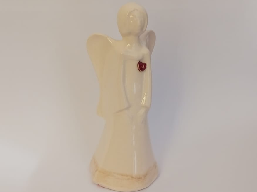 Anioł ceramiczny z sercem